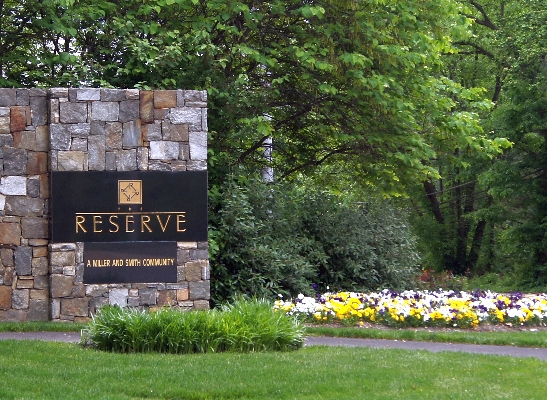 The Reserve at McLean Entrance Sign