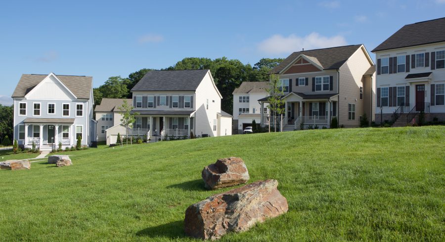 Tallyn Ridge homes with beautiful landscape yard